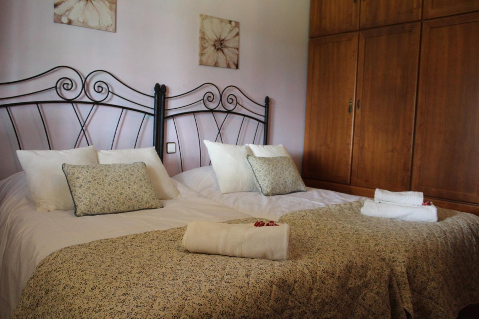 Apartamento La Huertarrona Candeleda Exterior foto
