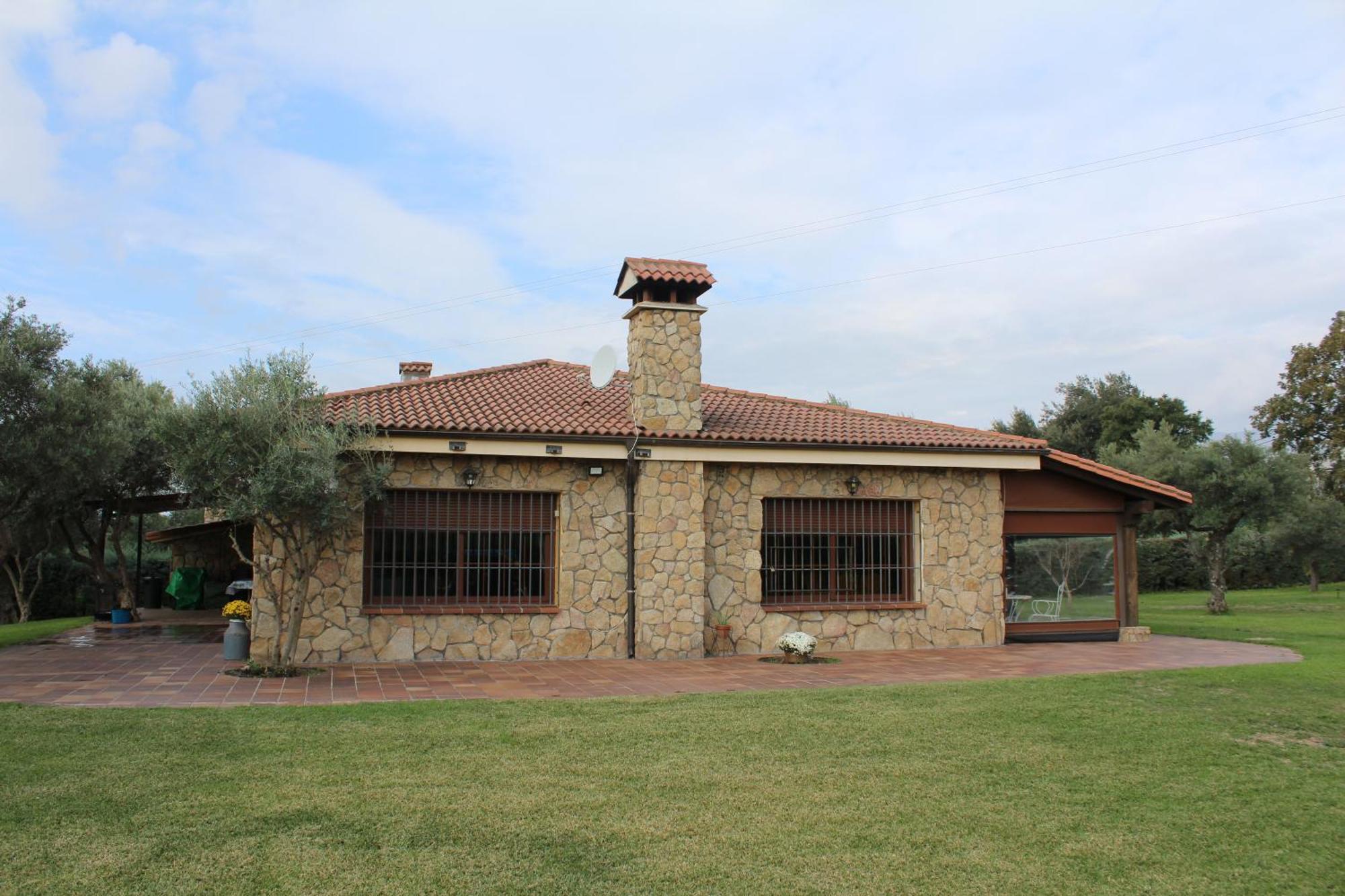 Apartamento La Huertarrona Candeleda Exterior foto